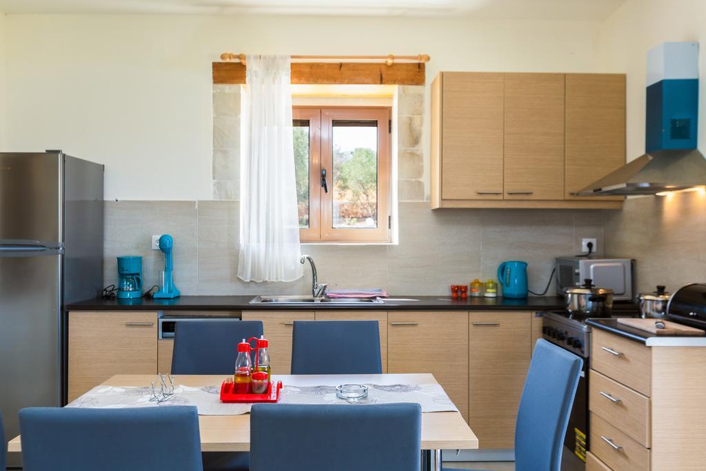 Dimokritos Villas, A Homestay Experience, By Thinkvilla Angeliana  Exterior photo